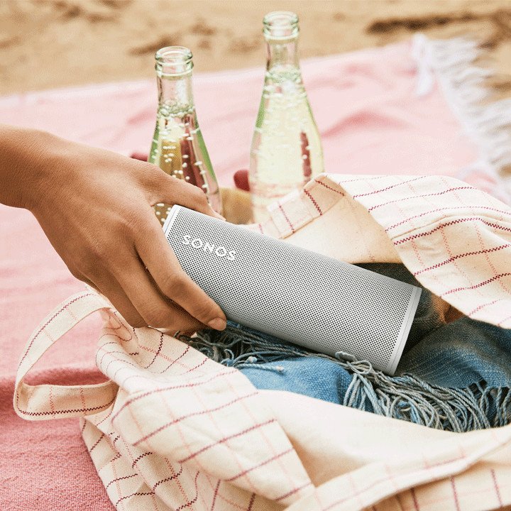 SONOS ROAM Lifestyle Beach