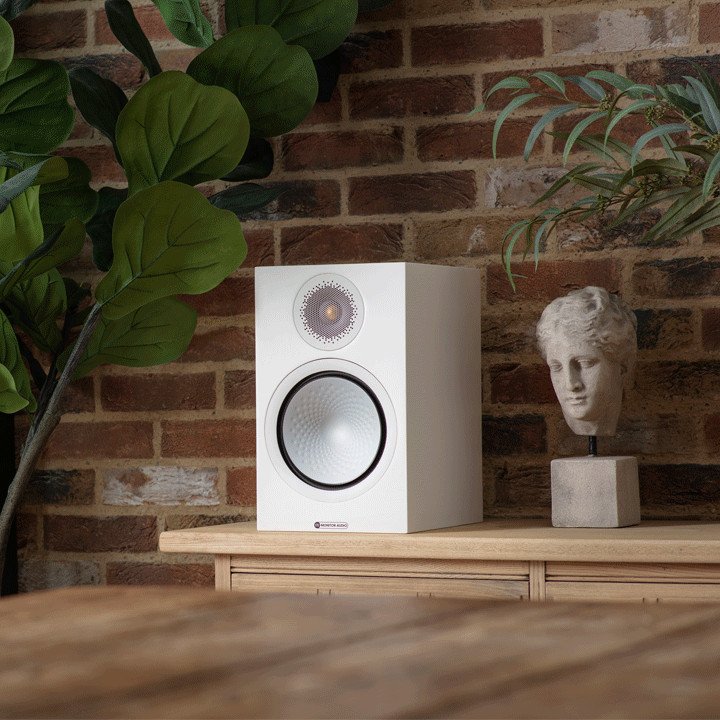 Monitor Audio Silver 100 7G Satin White Lifestyle